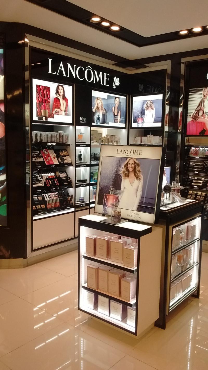 LANCOME Duty Free Shop Aeroparque